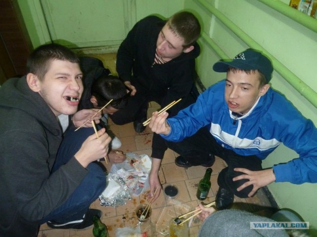 Когда решил вынести мусор