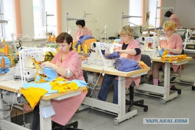Швейный цех в поддержку ульяновских курсантов