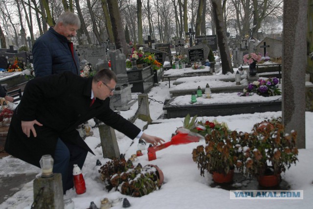Власти польского Влоцлавека почтили память советских воинов