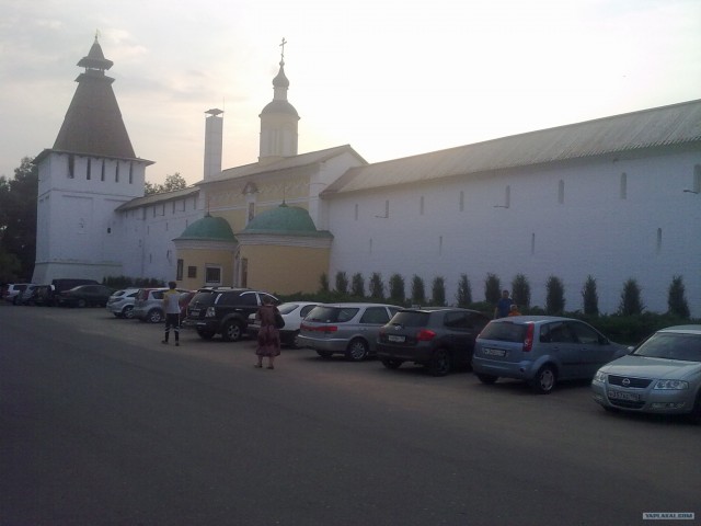 Храмы Боровска (130 фото)