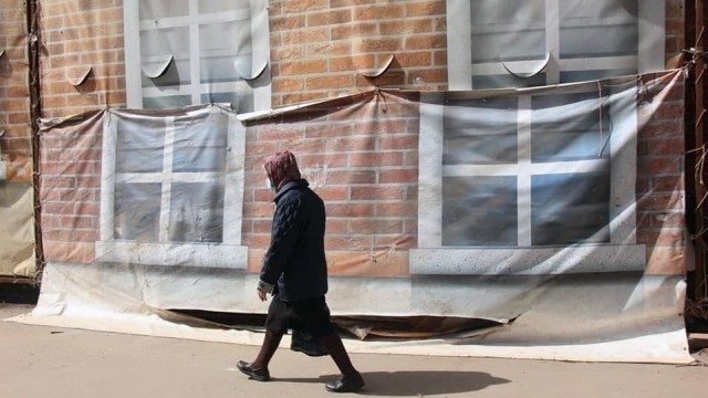 Минус 27 тысяч человек.