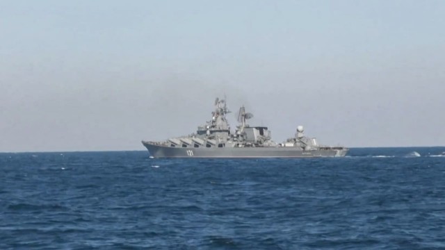 Пожар на ракетном крейсере "Москва"