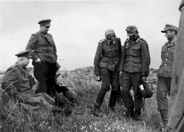 23 декабря 1953 года, согласно официальной версии, в бункере штаба Московского военного округа был расстрелян Лаврентий Павлович Берия