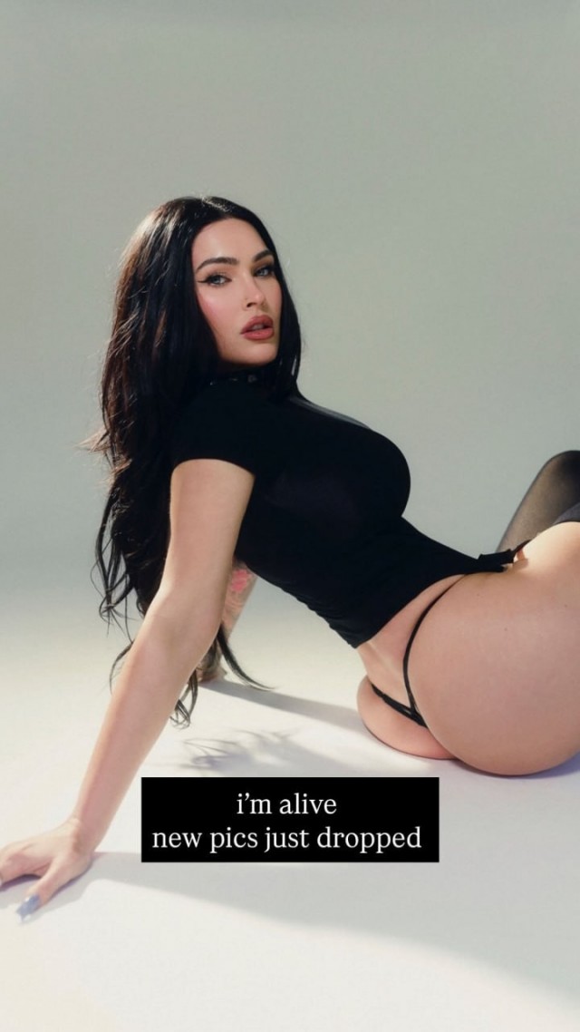 Новые фотографии от Меган Фокс (39 лет)