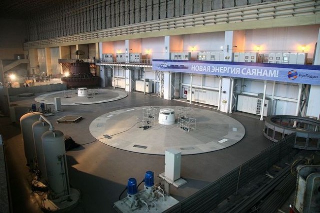 Самая высокая арочная плотина в России