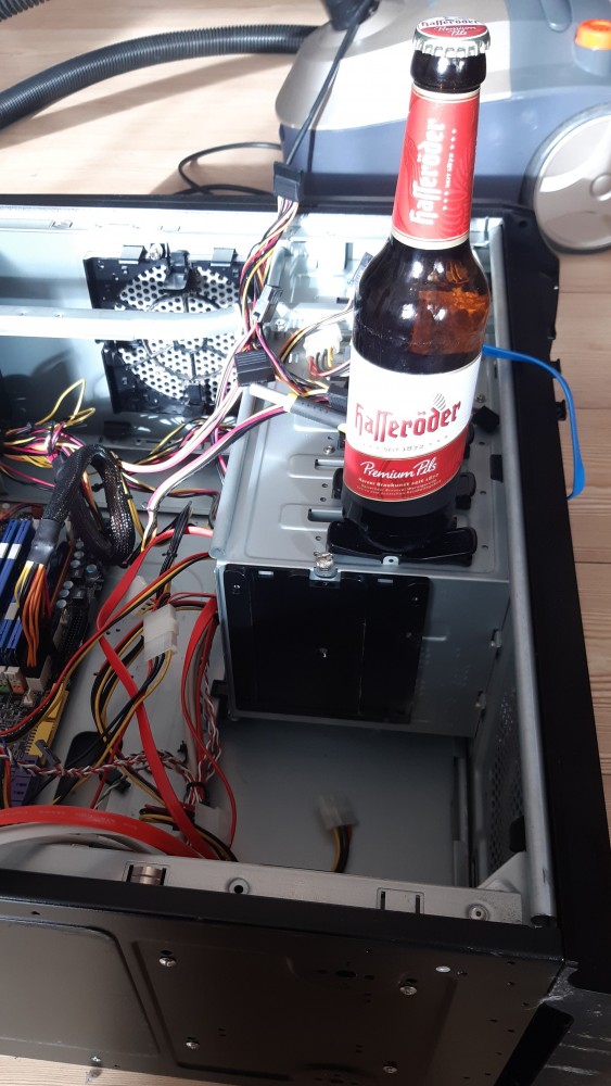 С Восьмым Арта!