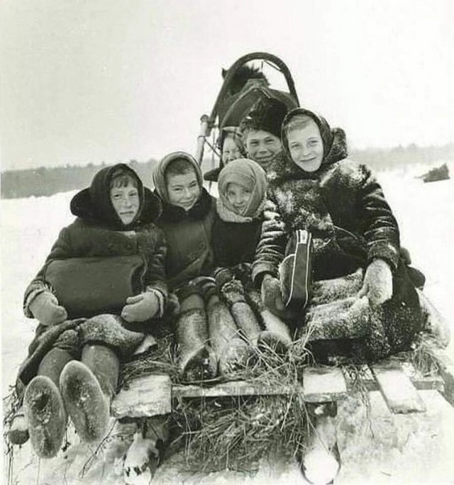 Фотографии из прошлого нашей страны - 46