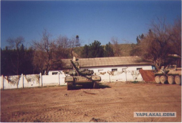 Связанные воинской присягой СССР...