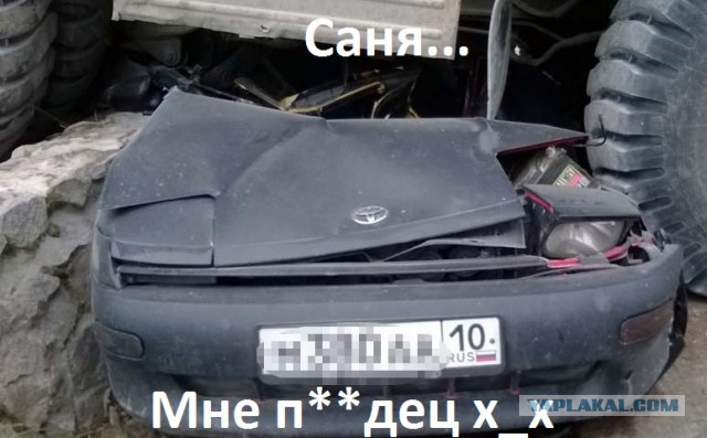 БелАЗ не заметил автомобиль при парковке