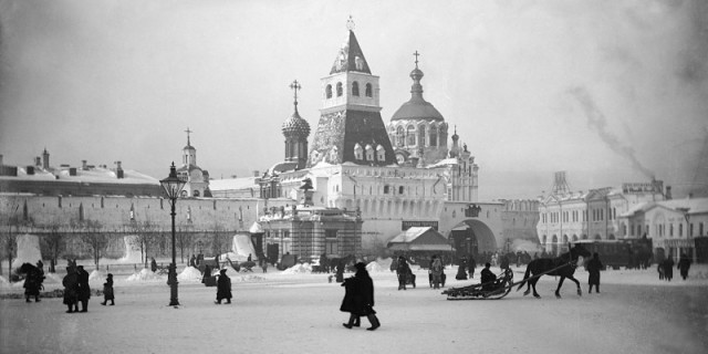 История в фотографиях