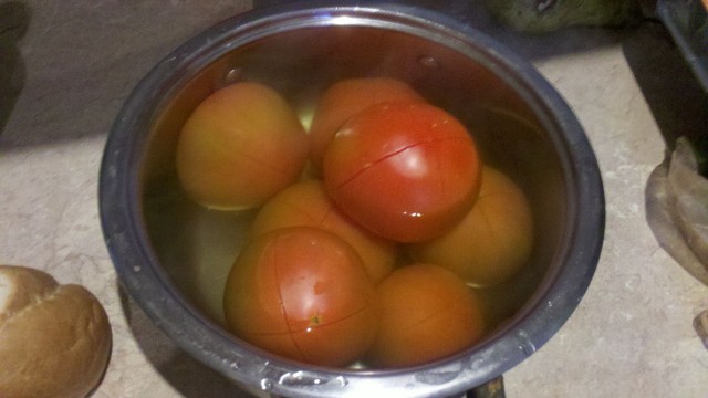 Пятничные посиделки на теплотрассе ©