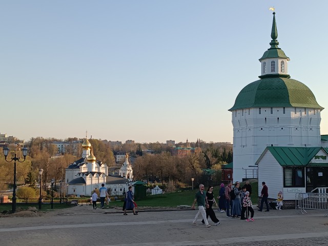 Разбавим политоту и жесть природой