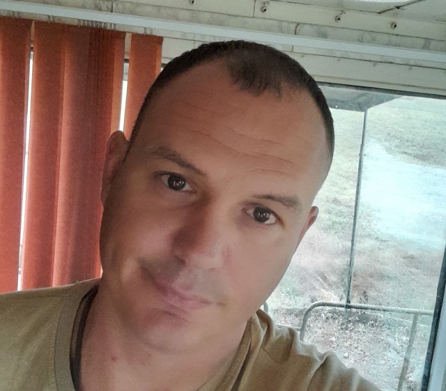 Хочу красивых мужиков в ленту!