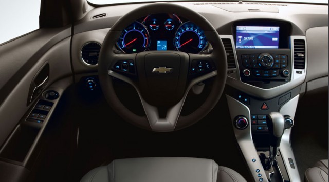 АвтоВАЗ рассекретил интерьер Lada Vesta.