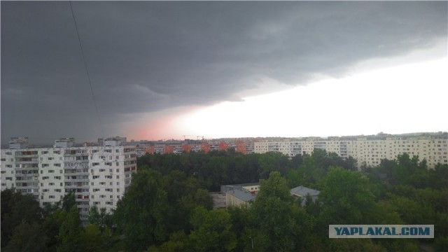 Подмосковье в эти минуты
