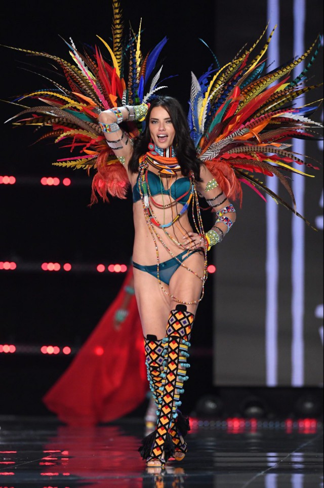 Victoria's Secret Fashion Show в Шанхае
