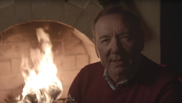 Кевин Спейси в поздравлении от лица Фрэнка Андервуда пожелал «убивать» обидчиков «добротой»