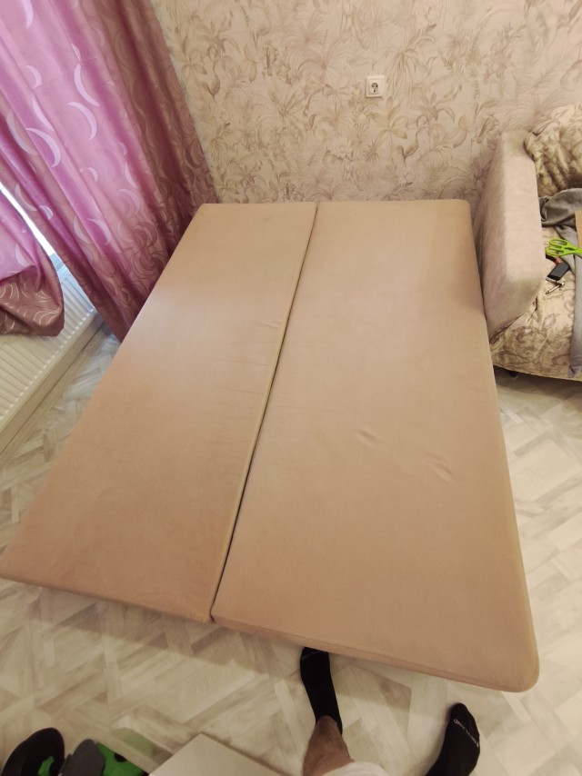 Вот что в итоге вышло с диваном.