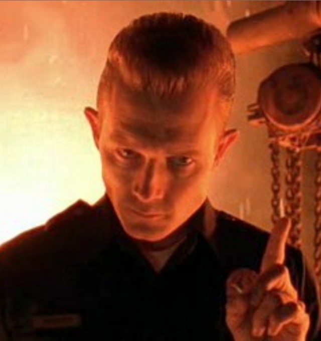 Кажется, техномиллиардеры готовятся к концу света. Стоит ли нам всем беспокоиться?