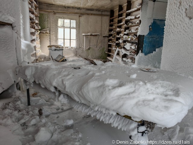 Замороженная полярная станция в Арктике, которую покинули 30 лет назад