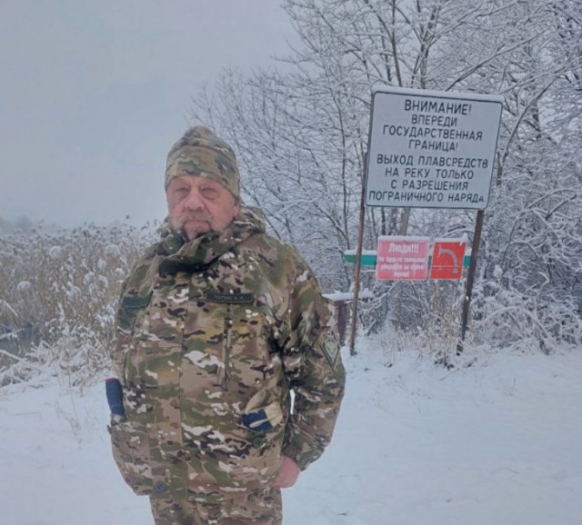 Жителям деревни в Ленобласти запретили переправляться по реке. Это был единственный путь на «большую землю»
