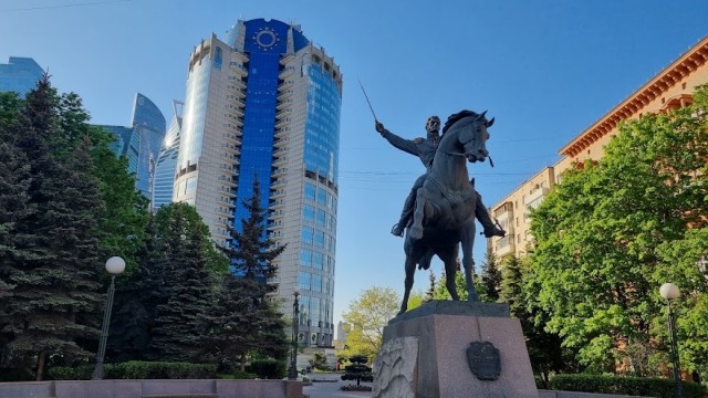 Какие места сейчас на сайте онлайн?