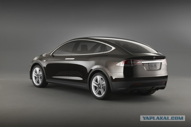 TESLA CROSSOVER X