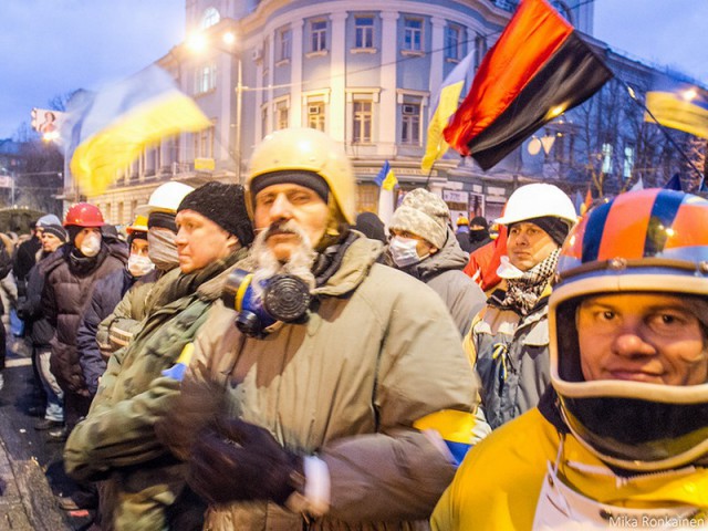 Активисты и боевики Майдана на "Марше мира"
