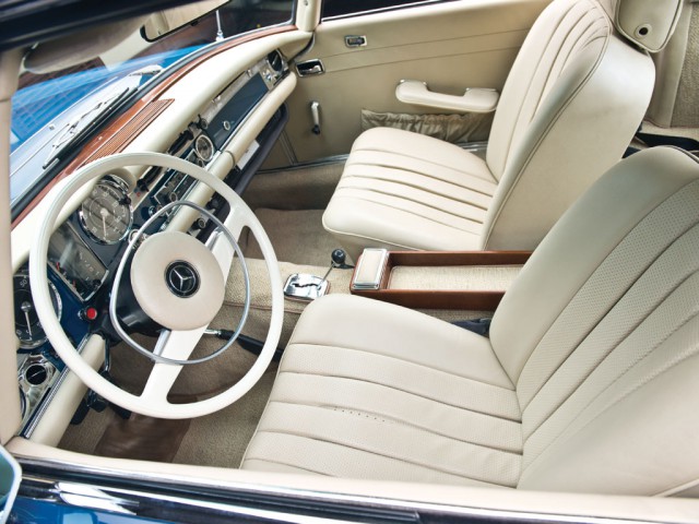 Автомобили с аукциона RMSotheby's. Очередная порция