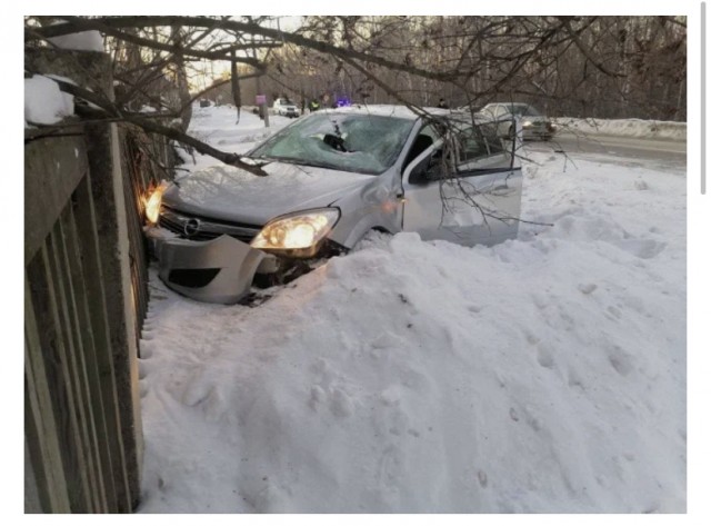 Девочка погибла после наезда пьяного водителя в Челябинской области, ее сестра — в реанимации