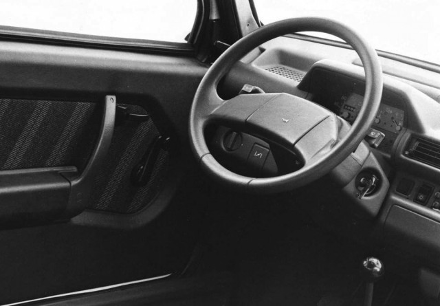 «Инвалидка» с мотором от Porsche: какой могла стать «Ока», но не стала