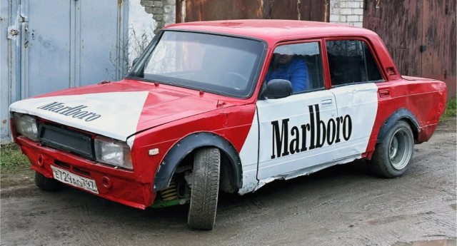 В ваших городах тоже детвора на классиках повылезали?