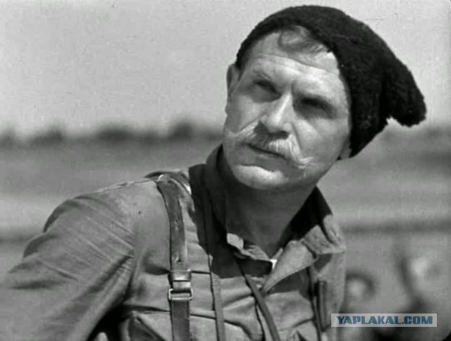 Фото актеров и музыкантов, из которых харизма плещет через край