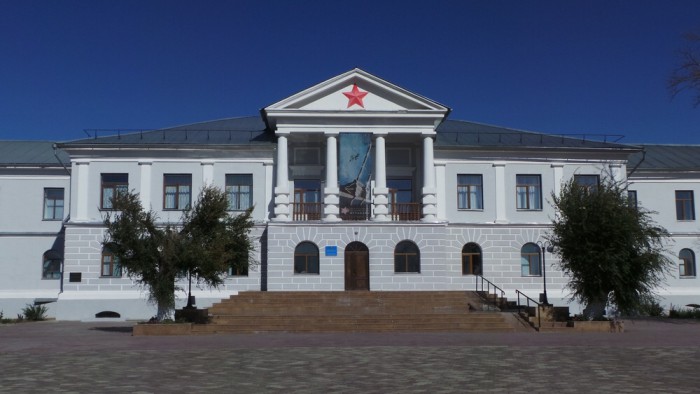 Какими были бабушки советского кино в молодости?