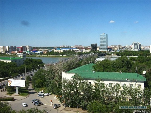 И здесь люди тоже живут. Казахстан