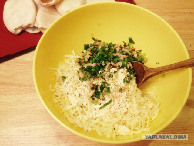 Кальмар фаршированный