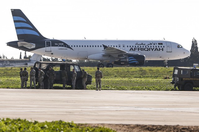 Самолет A320 ливийской авиакомпании Afriqiyah Airways захвачен угонщиками