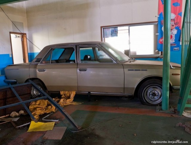 Раритетный автохлам: Заброшенный автомузей Японии