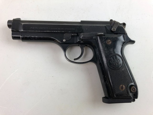 Стрельба из Desert Eagle в тире