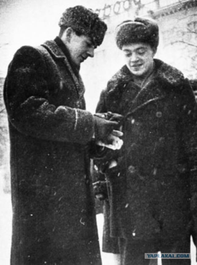 У гроба Папы Иоанна Павла II