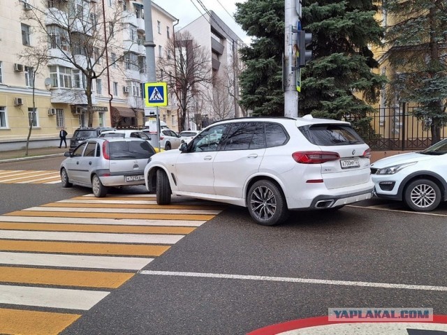 Вот такая вот парковка