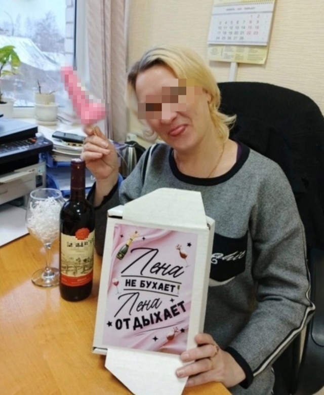 В Вологодской области объявили выговор сотруднице интерната из-за конфеты в виде члена