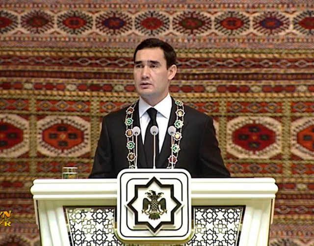 Президента Туркмении предложили сделать султаном