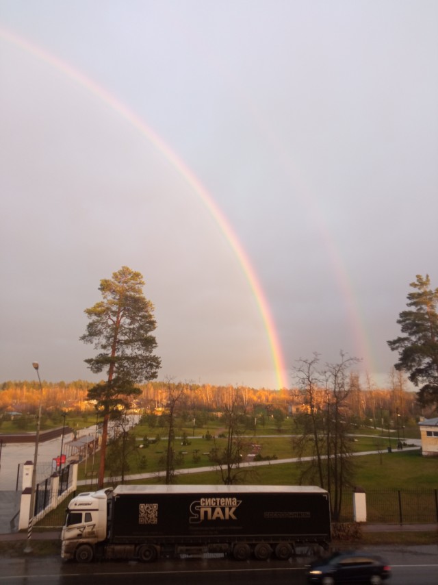 Радуга в октябре