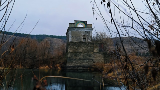 Разрушенные Киятская и Деушевская ГЭС.