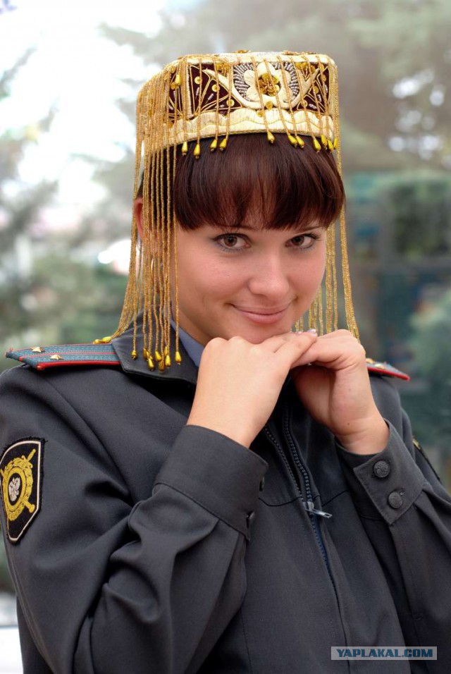 А как вам нравятся такие сотрудники полиции?