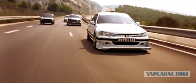 Фильм «Такси»: автомобили