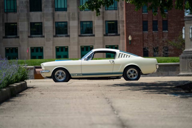 60 лет Shelby Mustang. Красивых автофото пост к юбилею