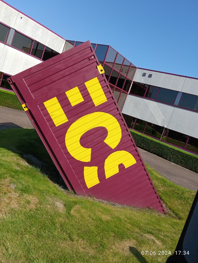 Как один водитель заставил мировую торговлю сыграть в ящик