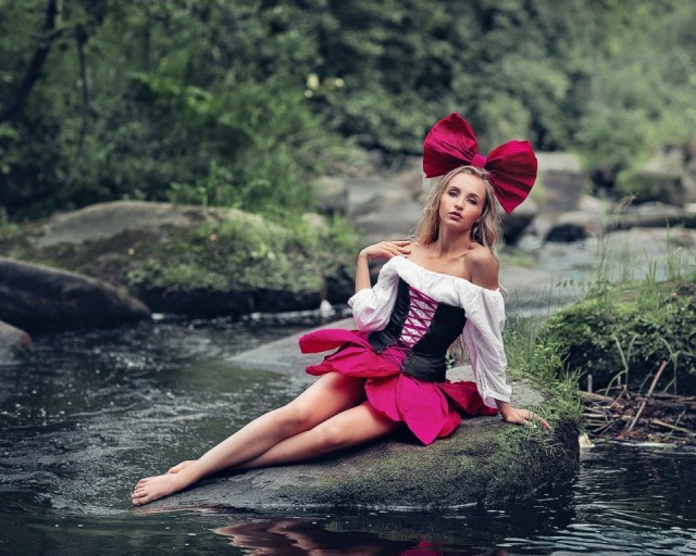 Фотокарточки с девушками